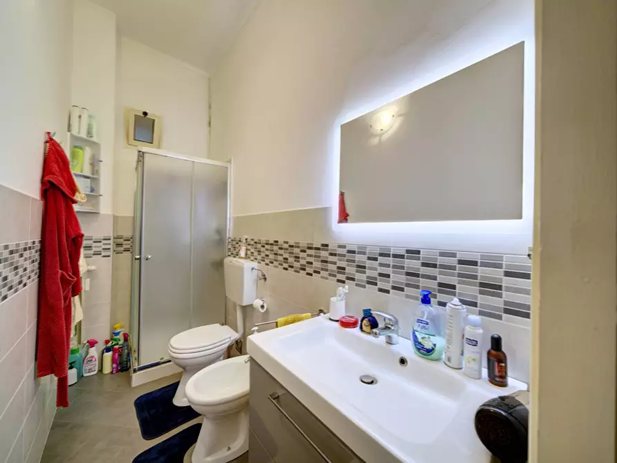 Immagine 12 di Appartamento in vendita  in Via Saluggia a Torino