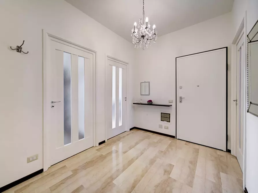 Immagine 5 di Appartamento in vendita  in Piazza Adriano a Torino