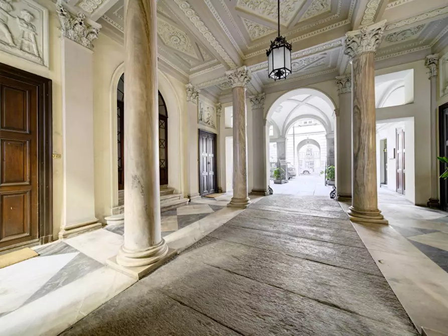 Immagine 5 di Appartamento in vendita  in Via Principe Amedeo a Torino