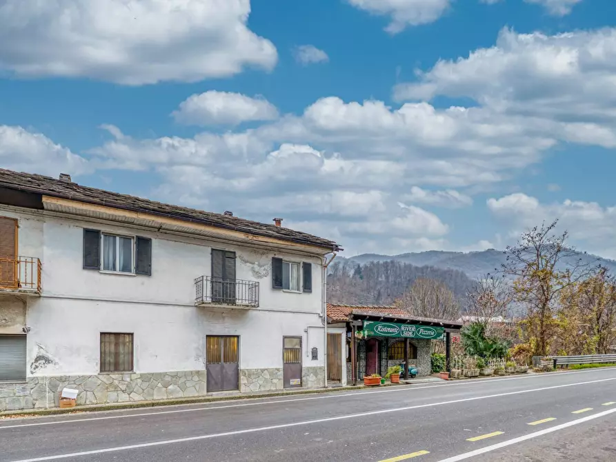 Immagine 6 di Locale commerciale in vendita  in Via Nazionale a Pinerolo