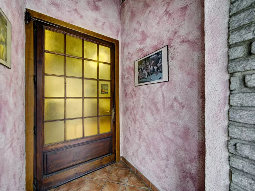 Immagine 26 di Locale commerciale in vendita  in Via Nazionale a Pinerolo