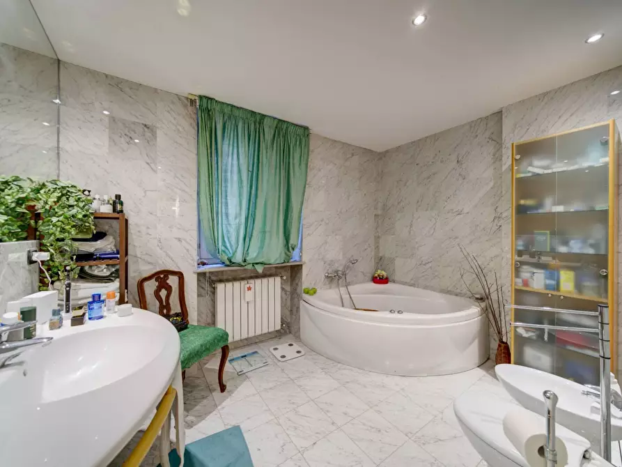 Immagine 18 di Appartamento in vendita  in Corso Regina Margherita a Torino