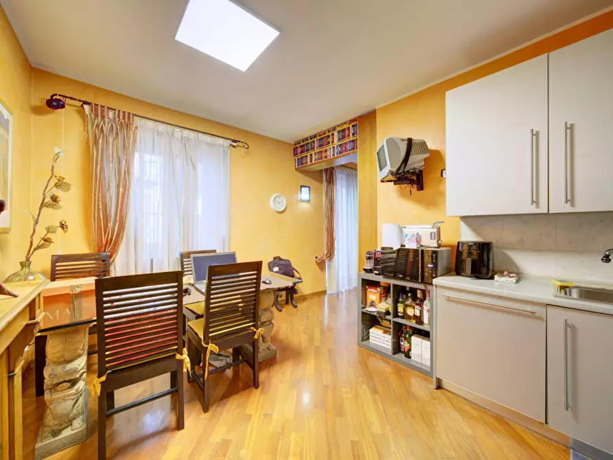 Immagine 12 di Appartamento in vendita  in Corso Regina Margherita a Torino