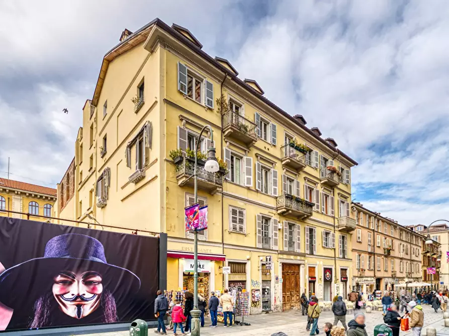 Immagine 2 di Appartamento in vendita  in Via Montebello a Torino