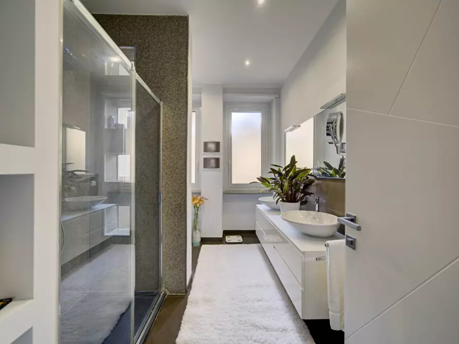 Immagine 21 di Appartamento in vendita  in Via San Quintino a Torino