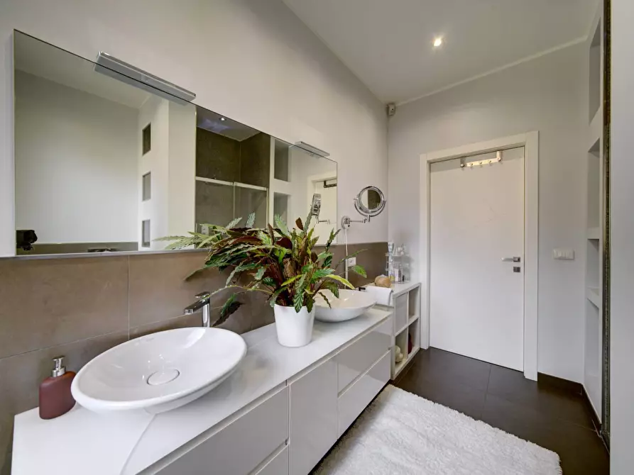 Immagine 23 di Appartamento in vendita  in Via San Quintino a Torino