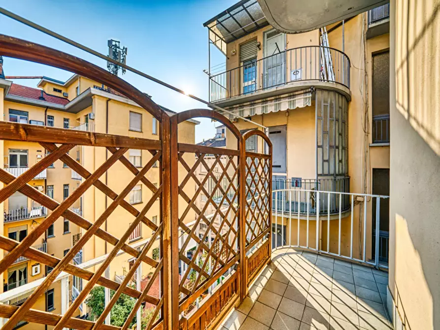 Immagine 29 di Appartamento in vendita  in Via San Quintino a Torino