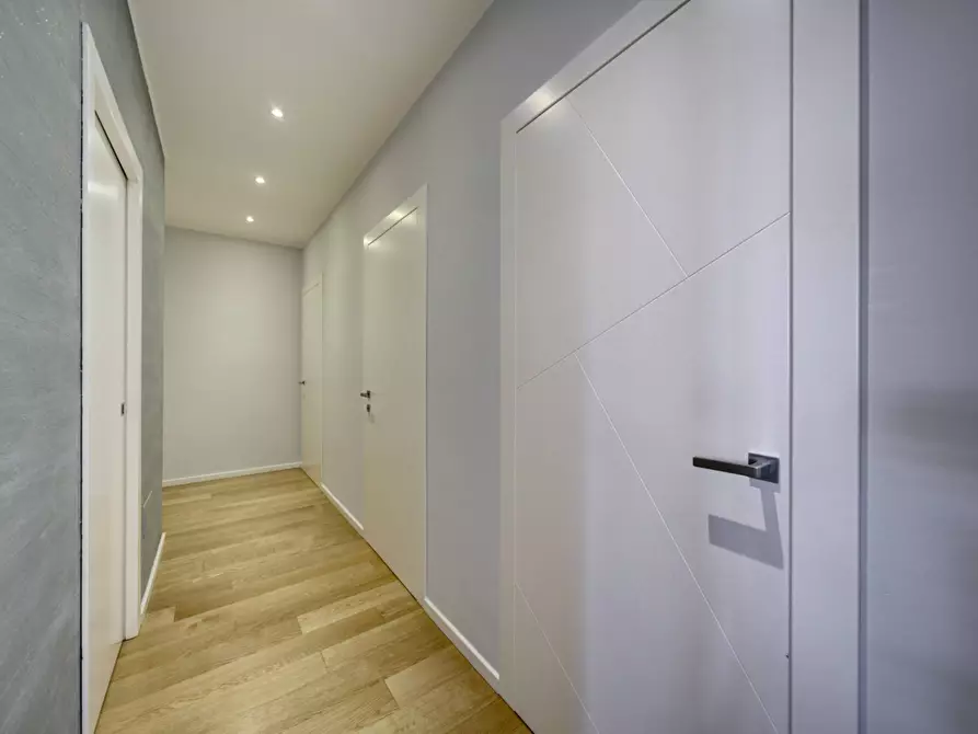 Immagine 15 di Appartamento in vendita  in Via San Quintino a Torino