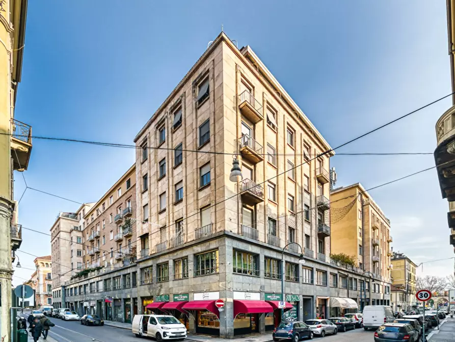 Immagine 2 di Appartamento in vendita  in Via San Quintino a Torino