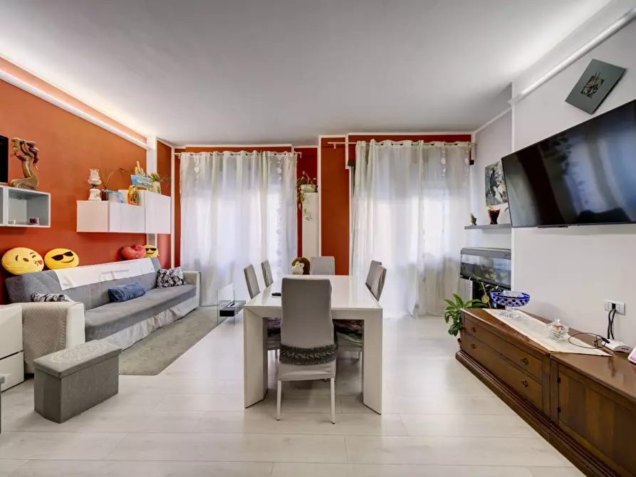 Immagine 7 di Appartamento in vendita  in Corso Peschiera a Torino