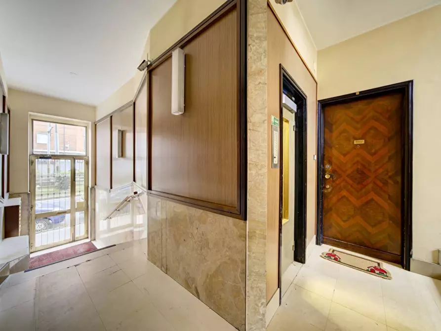 Immagine 3 di Ufficio in vendita  in Corso Toscana a Torino