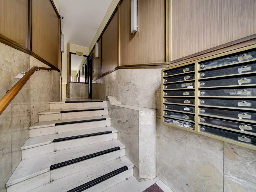 Immagine 2 di Ufficio in vendita  in Corso Toscana a Torino