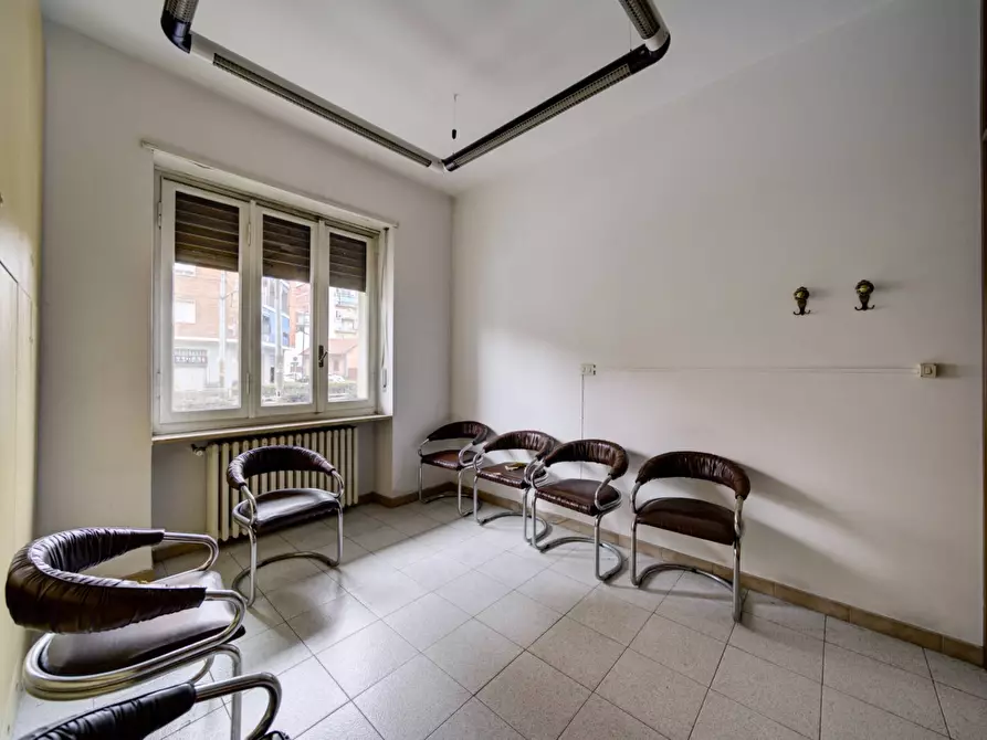Immagine 7 di Ufficio in vendita  in Corso Toscana a Torino