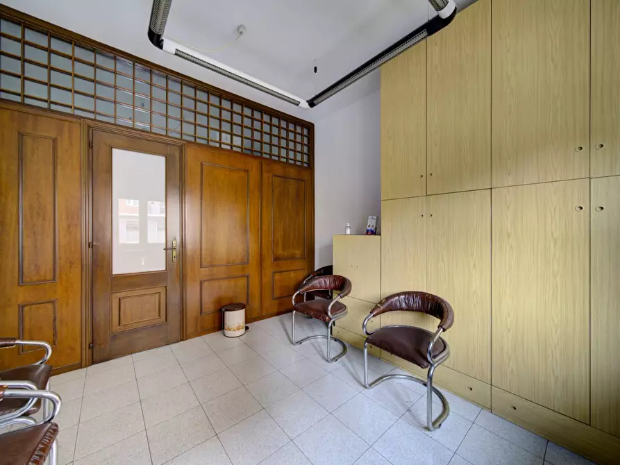 Immagine 9 di Ufficio in vendita  in Corso Toscana a Torino