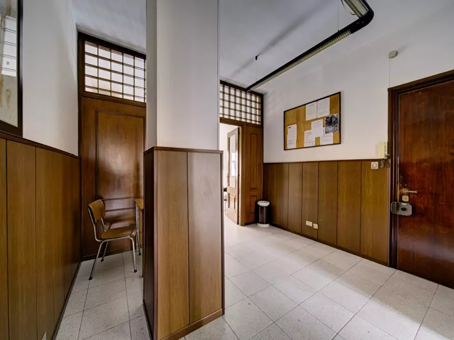 Immagine 4 di Ufficio in vendita  in Corso Toscana a Torino