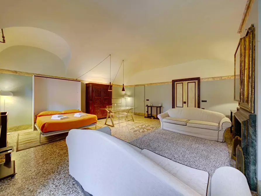 Immagine 25 di Appartamento in vendita  in Piazza Carignano a Torino