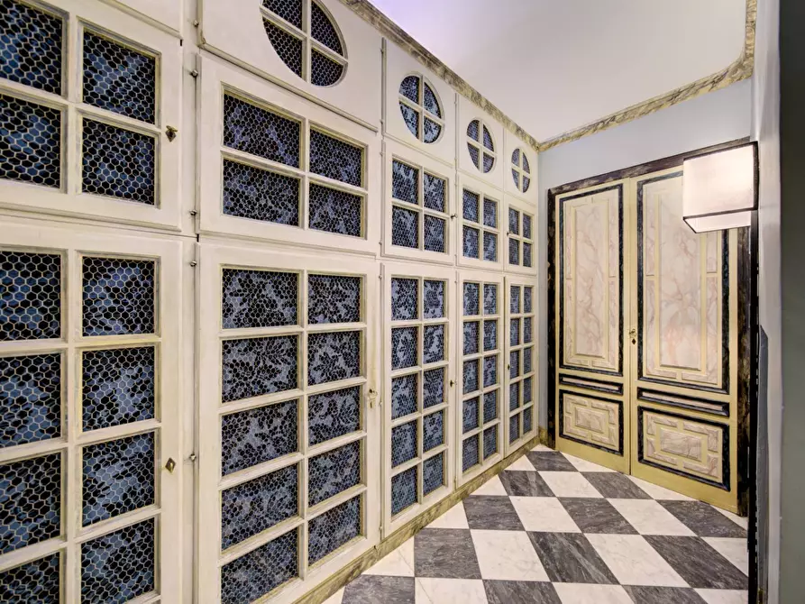 Immagine 17 di Appartamento in vendita  in Piazza Carignano a Torino