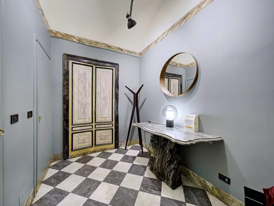 Immagine 21 di Appartamento in vendita  in Piazza Carignano a Torino