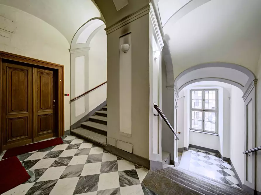 Immagine 8 di Appartamento in vendita  in Piazza Carignano a Torino
