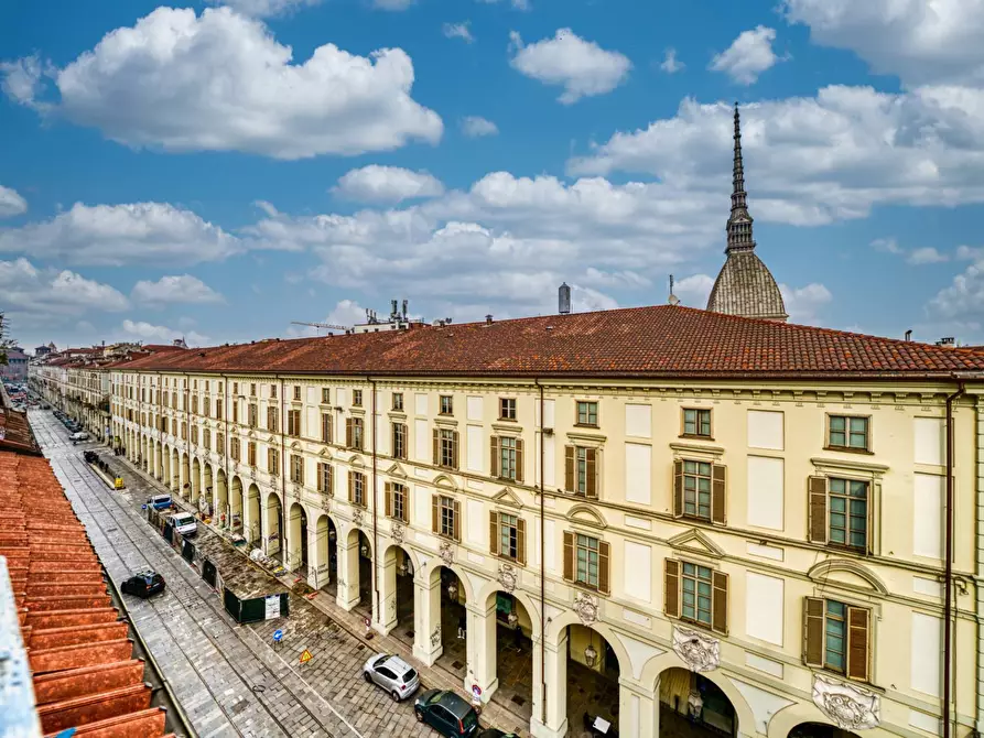 Immagine 27 di Appartamento in affitto  in via po a Torino