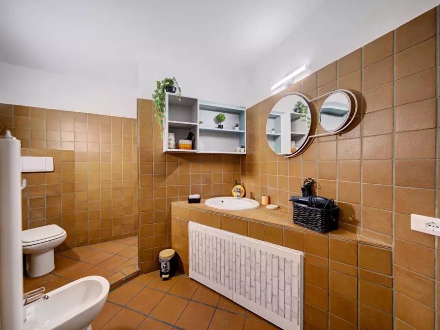 Immagine 26 di Appartamento in affitto  in via po a Torino