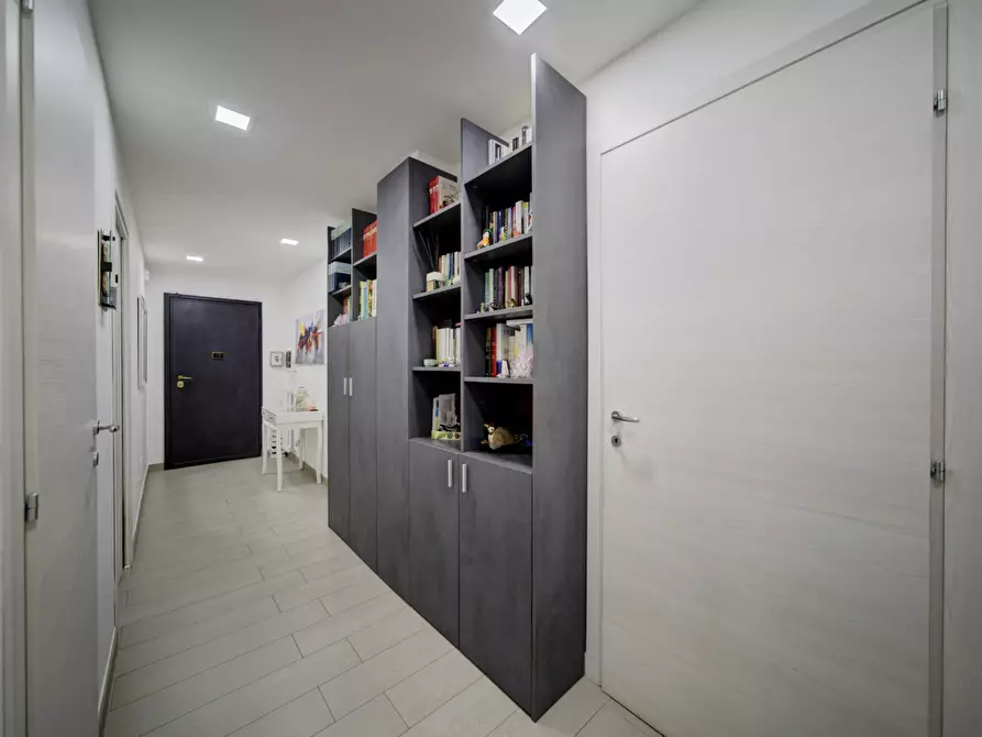 Immagine 5 di Appartamento in vendita  in Via Francesco De Sanctis a Torino