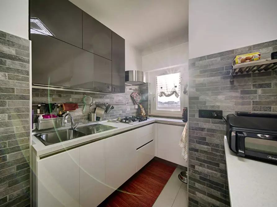 Immagine 10 di Appartamento in vendita  in Via Francesco De Sanctis a Torino