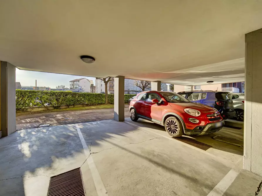 Immagine 26 di Appartamento in vendita  in Via Francesco De Sanctis a Torino