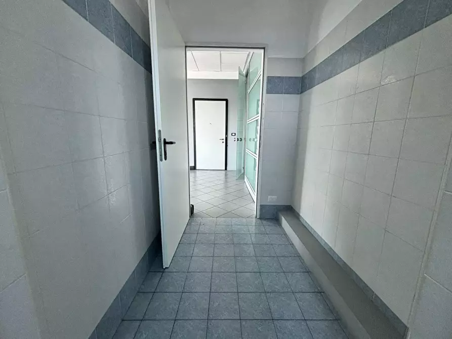 Immagine 18 di Ufficio in vendita  a Alpignano