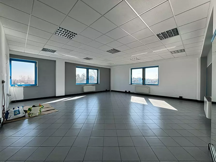 Immagine 15 di Ufficio in vendita  a Alpignano