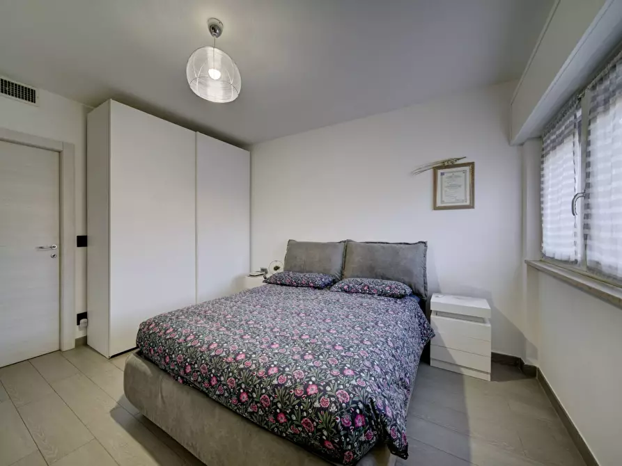 Immagine 11 di Appartamento in vendita  in Via Francesco De Sanctis a Torino