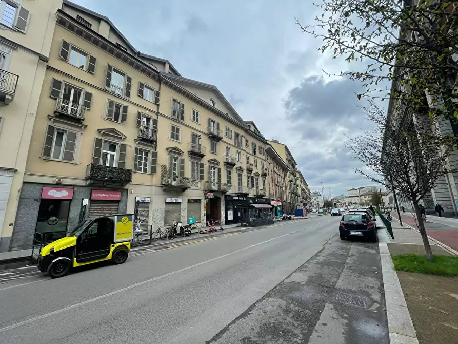 Immagine 3 di Appartamento in vendita  in Via Nizza a Torino