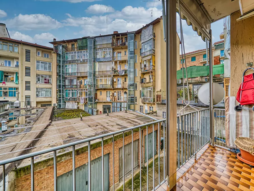 Immagine 11 di Appartamento in vendita  in Via Baveno a Torino