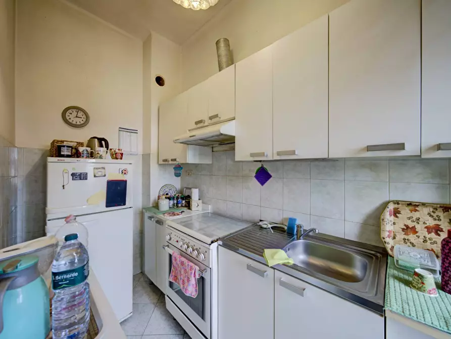 Immagine 12 di Appartamento in vendita  in Via Genola a Torino