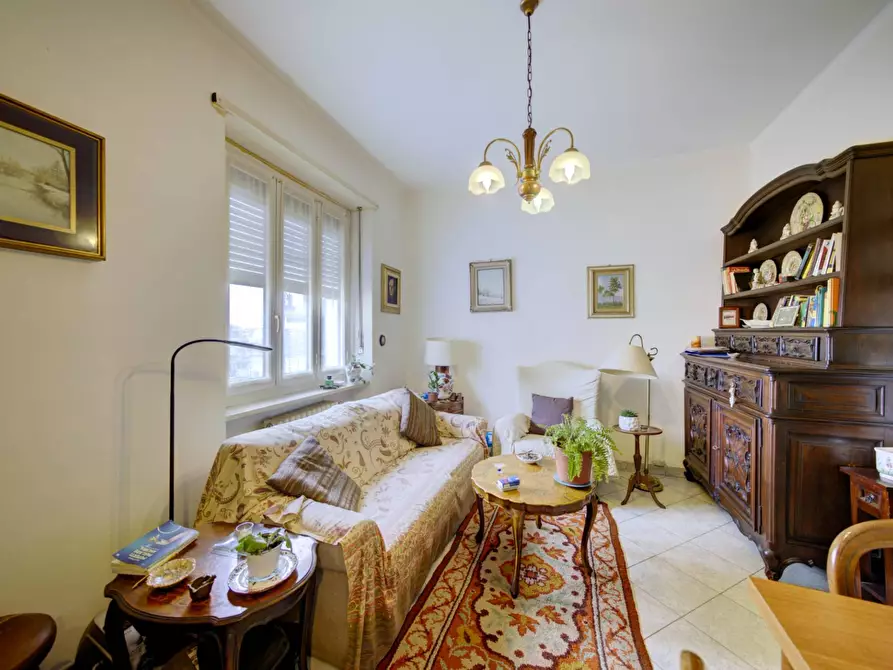 Immagine 10 di Appartamento in vendita  in Via Genola a Torino