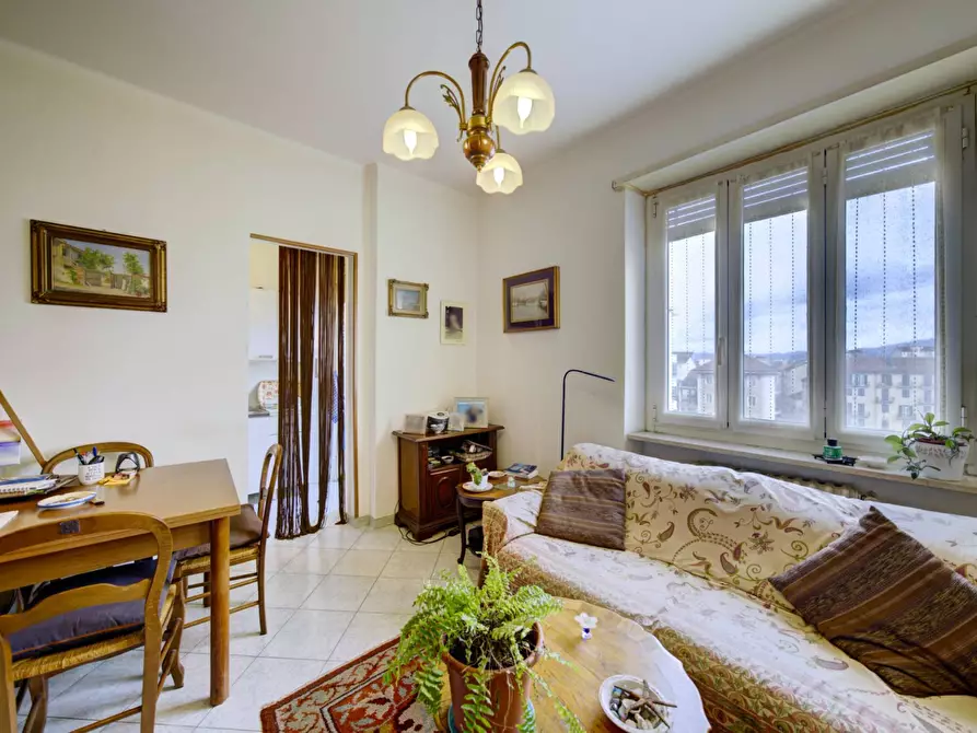 Immagine 11 di Appartamento in vendita  in Via Genola a Torino