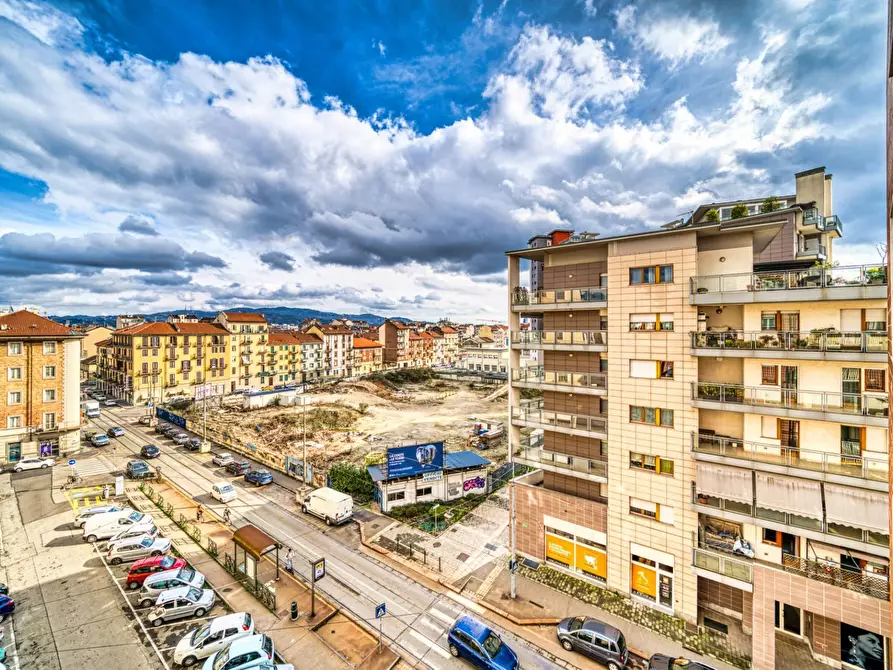 Immagine 19 di Appartamento in vendita  in Via Genola a Torino