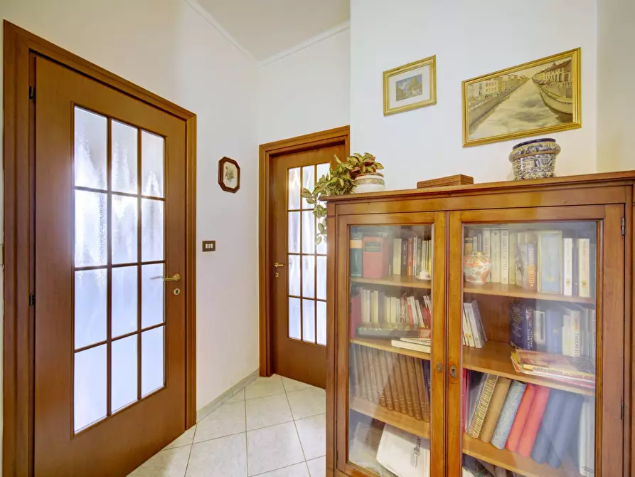 Immagine 8 di Appartamento in vendita  in Via Genola a Torino