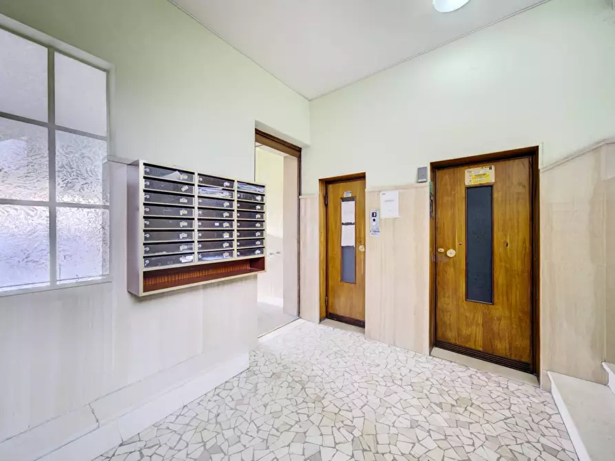 Immagine 4 di Appartamento in vendita  in Via Genola a Torino