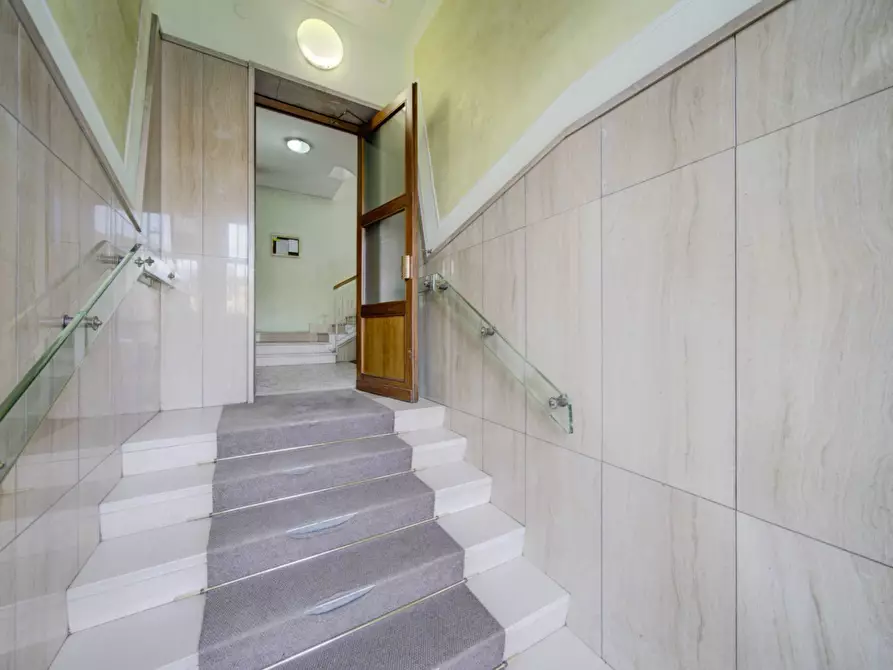 Immagine 2 di Appartamento in vendita  in Via Genola a Torino