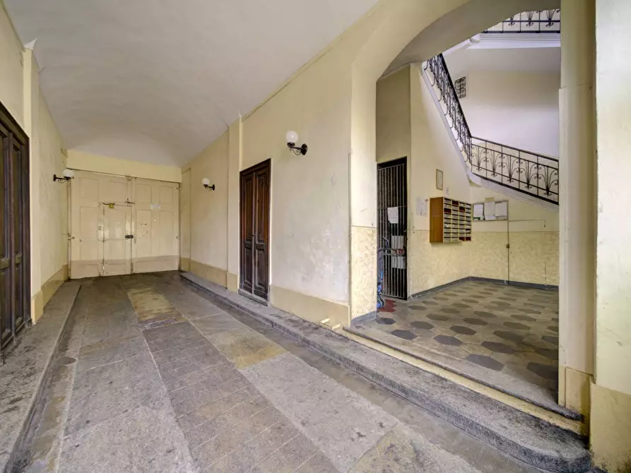 Immagine 2 di Appartamento in vendita  in Via Desana a Torino