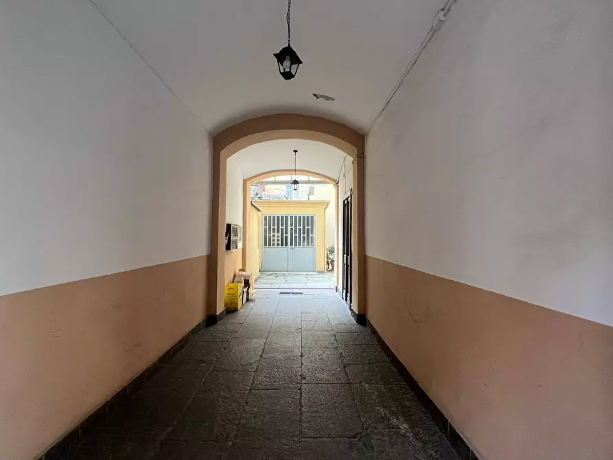 Immagine 6 di Appartamento in vendita  in Piazza Santa Giulia a Torino