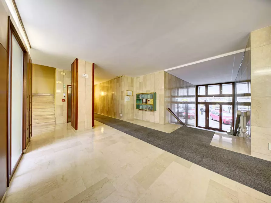 Immagine 4 di Appartamento in vendita  in Corso Alcide De Gasperi a Torino