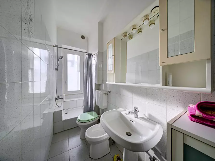 Immagine 14 di Appartamento in vendita  in Via Salbertrand a Torino