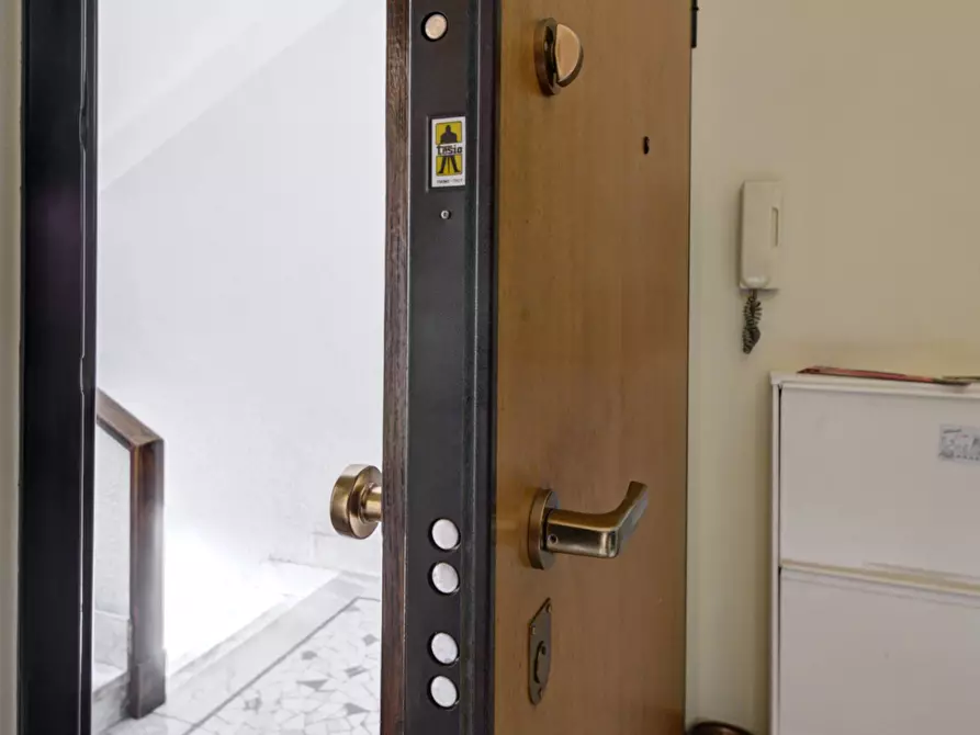 Immagine 15 di Appartamento in vendita  in Via Salbertrand a Torino