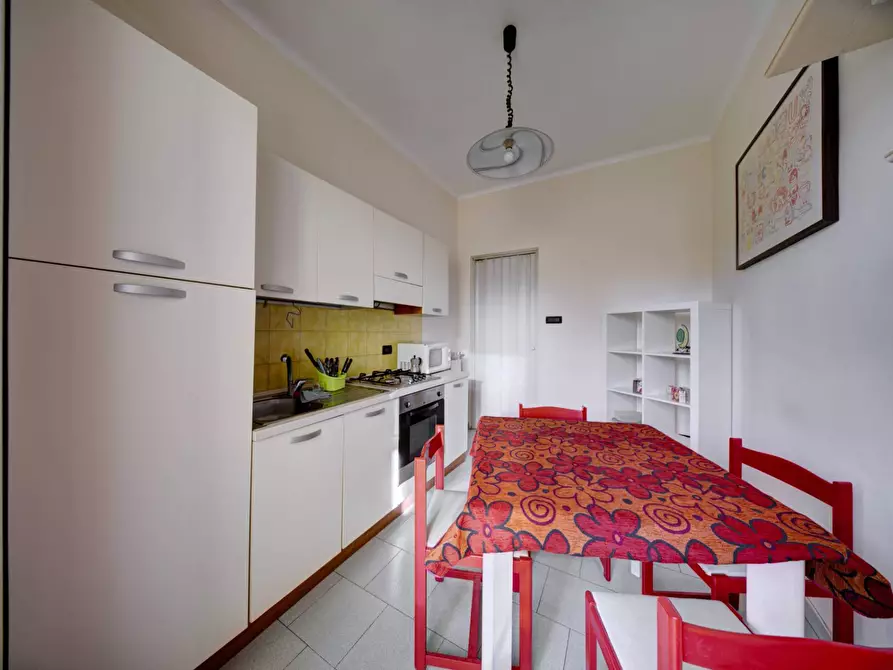 Immagine 9 di Appartamento in vendita  in Via Salbertrand a Torino