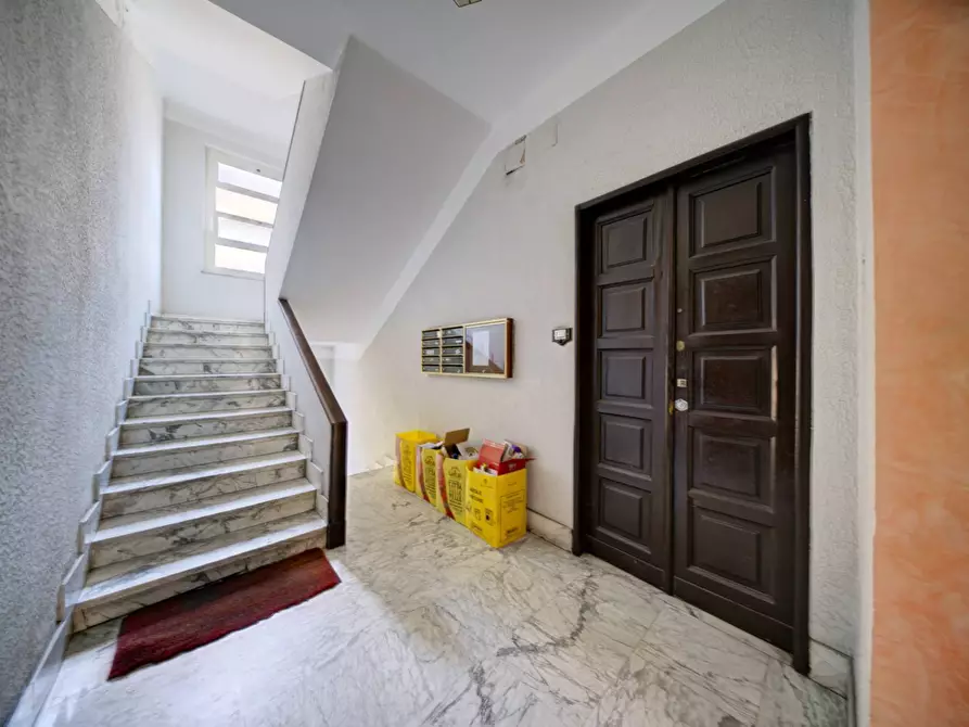 Immagine 4 di Appartamento in vendita  in Via Salbertrand a Torino