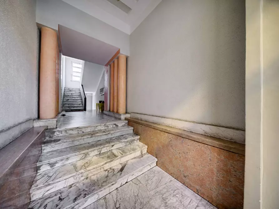 Immagine 2 di Appartamento in vendita  in Via Salbertrand a Torino