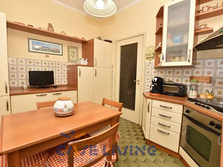 Immagine 8 di Appartamento in vendita  in via piave a Rosate