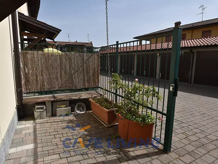 Immagine 5 di Villetta a schiera in vendita  in via mazzini a Lacchiarella